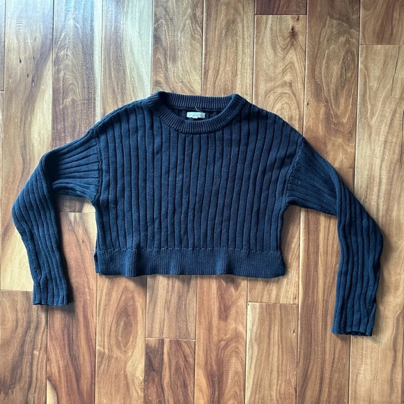 L.A. Hearts Black Oversized Cropped Cutoff Black Crewneck Sweater size Small - Picture 1 of 3